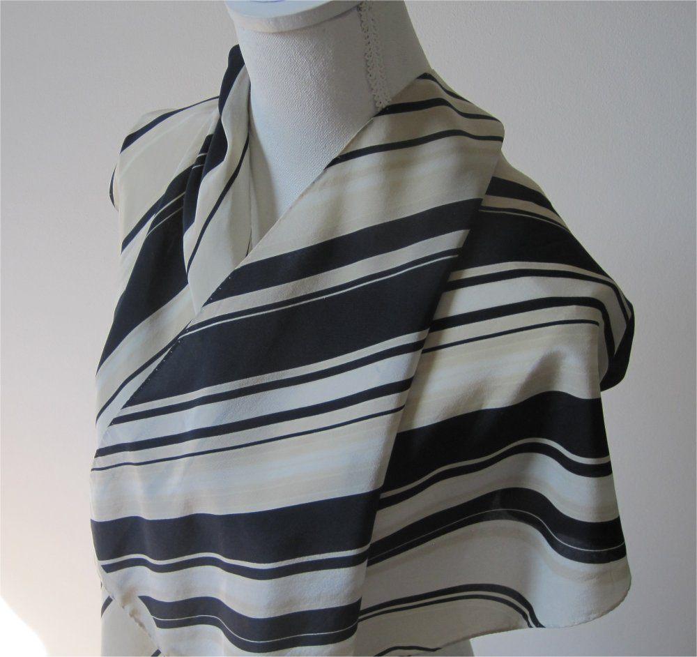 Basler, shawl van zijde (z.g.a.n.), Kleding | Dames, Mutsen, Sjaals en Handschoenen, Ophalen of Verzenden, Zo goed als nieuw, Sjaal