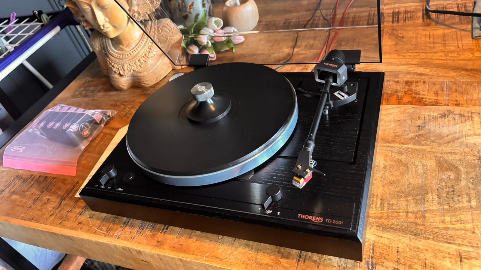 THORENS TD 2001 platenspeler met nieuwe element en snaar, Ophalen of Verzenden, Zo goed als nieuw, Thorens