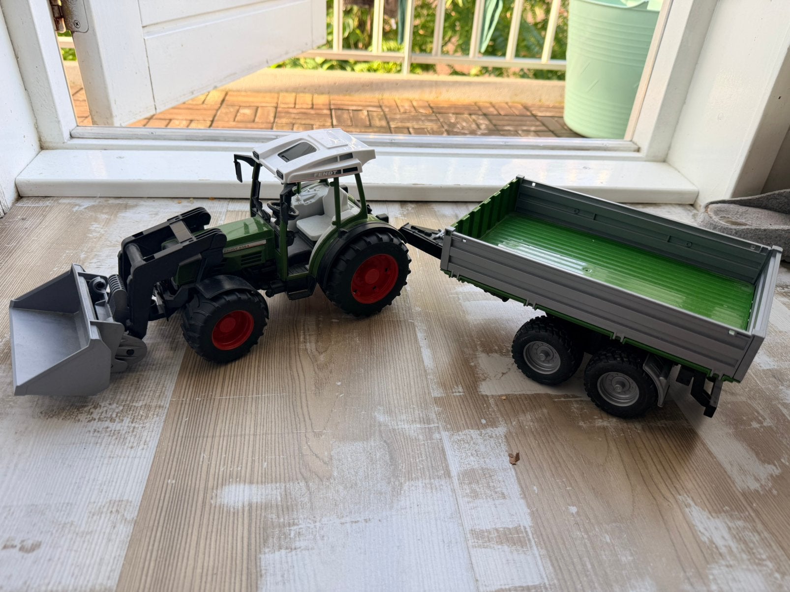 Speelgoed traktor met aanhanger, Ophalen of Verzenden, Zo goed als nieuw