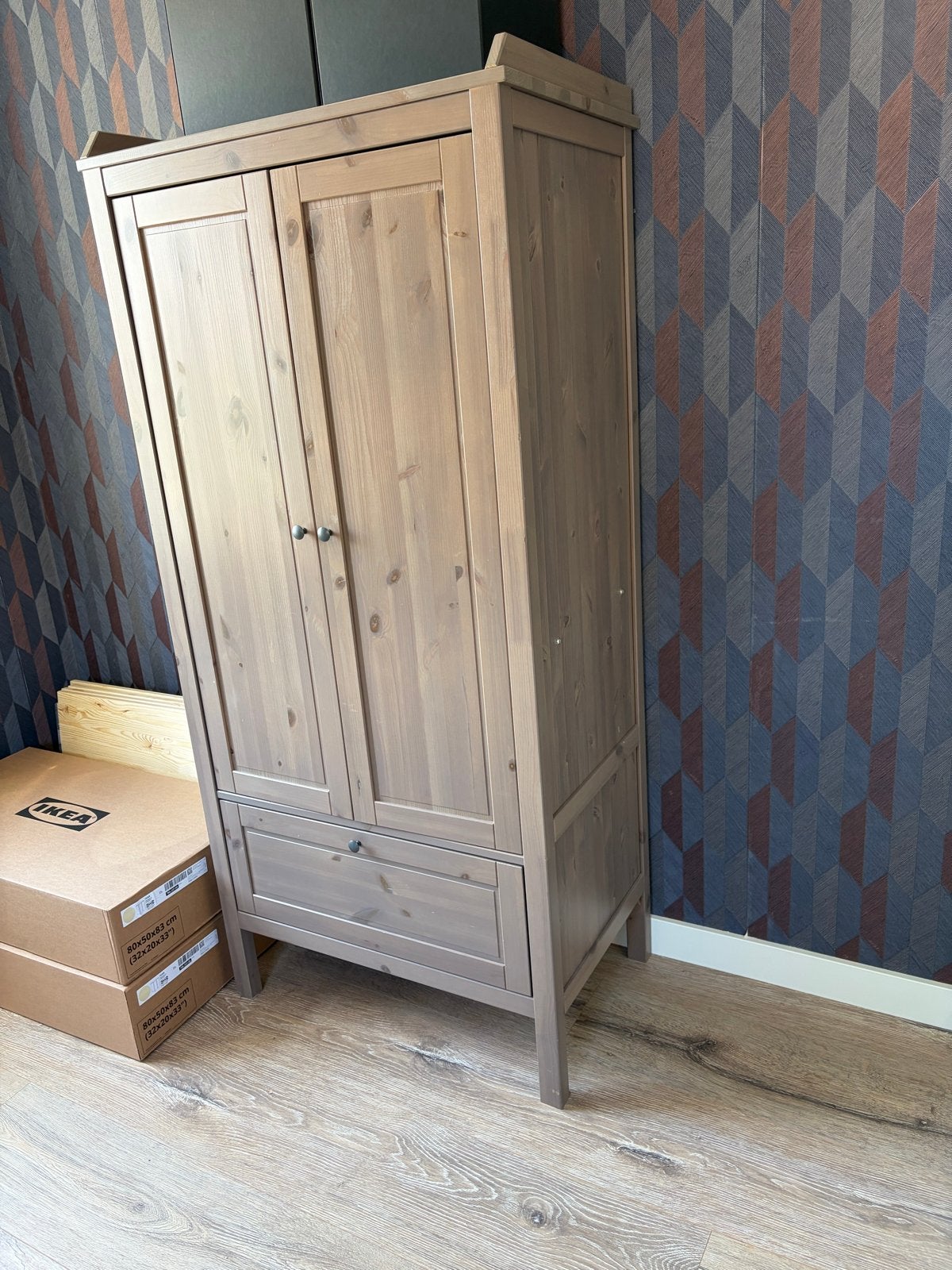 IKEA Hemnes kledingkast met lade - Zo goed als nieuw, Huis en Inrichting, Kasten | Kledingkasten, Ophalen, 50 tot 100 cm, Zo goed als nieuw