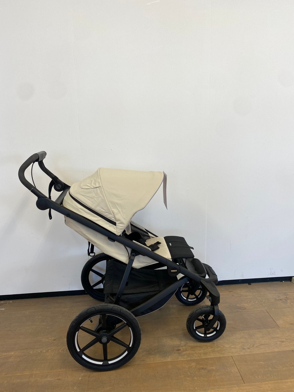 Thule Urban Glide 4 kinderwagen - Beige, Ophalen, Zo goed als nieuw