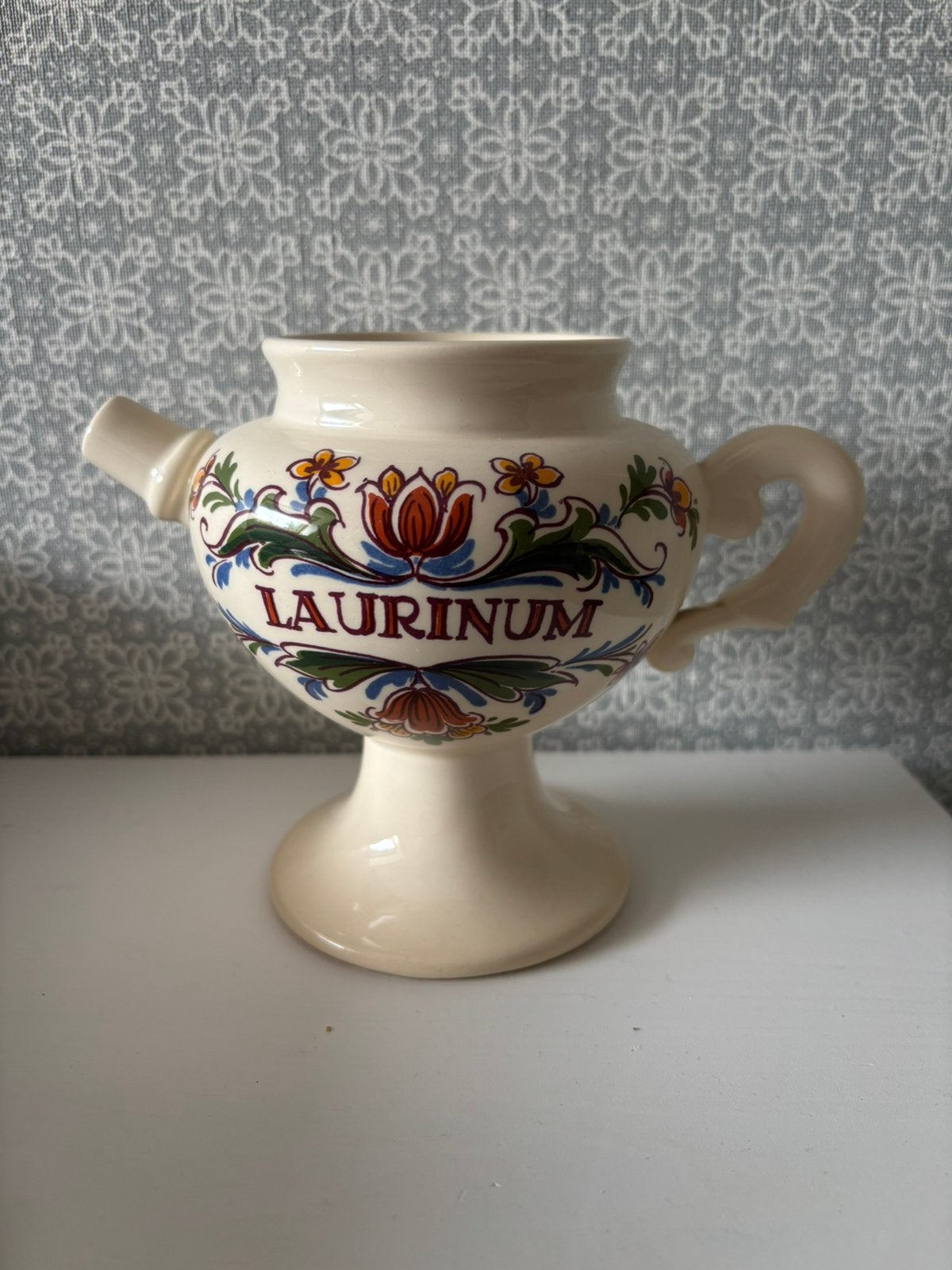Interpharm unicum 64 apothekerspot laurinum, Ophalen