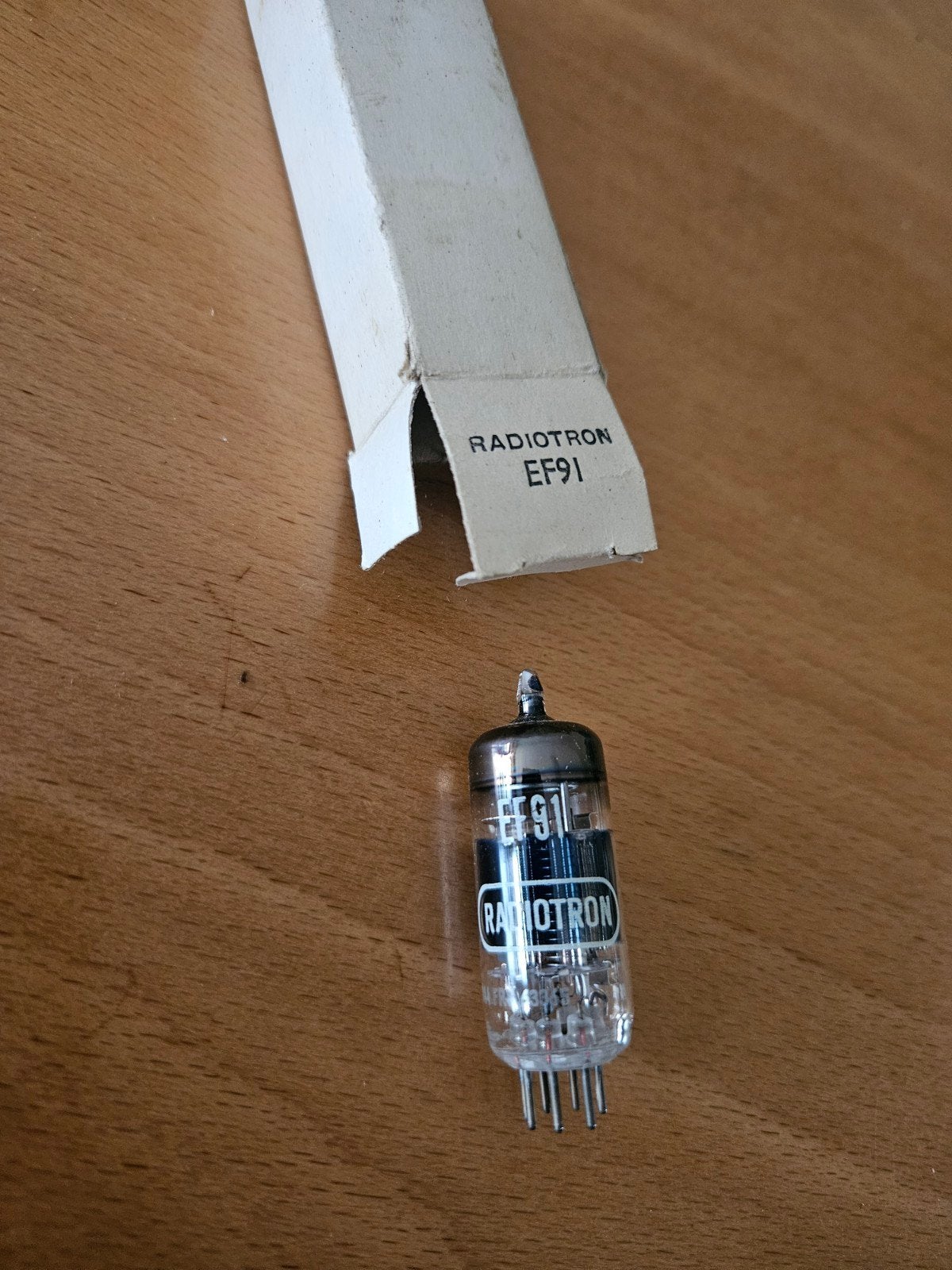 Radiotron EF91 buis, Ophalen of Verzenden