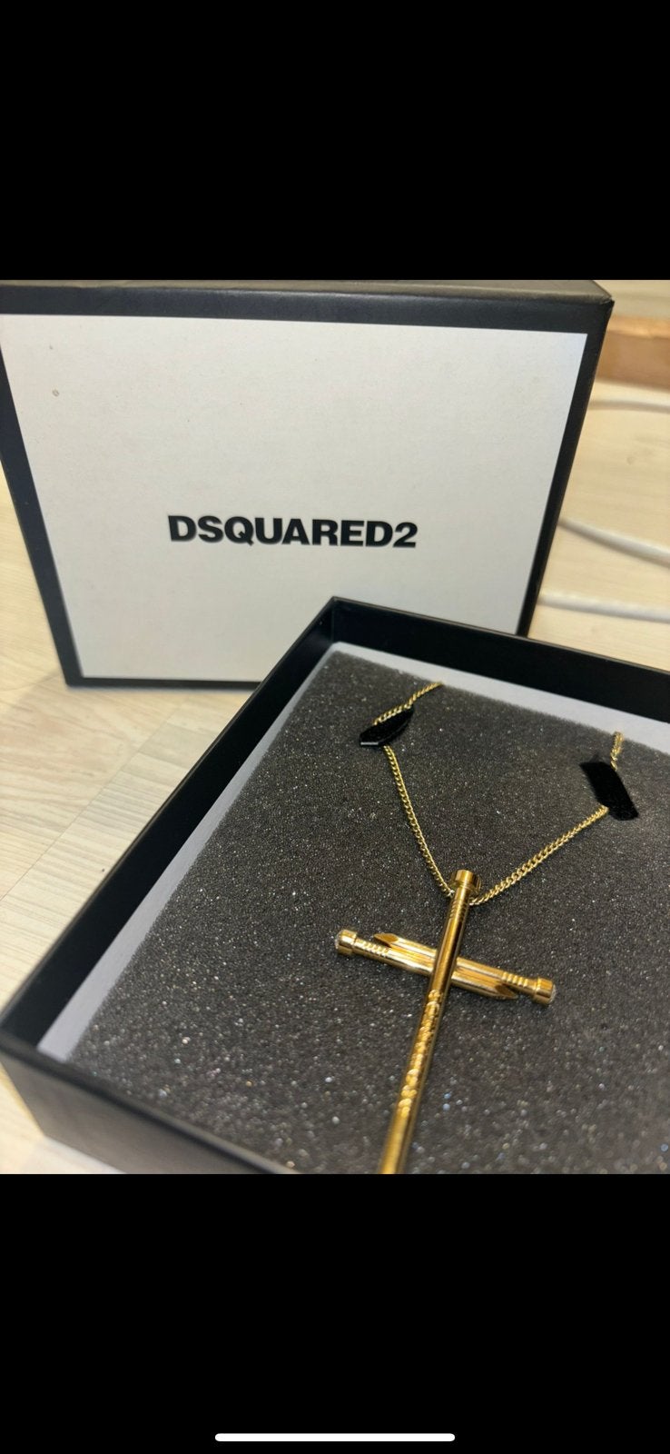 Dsquared2 ketting goud kruis met swarovski diamanten, Ophalen of Verzenden, Nieuw, Goud, Met kristal