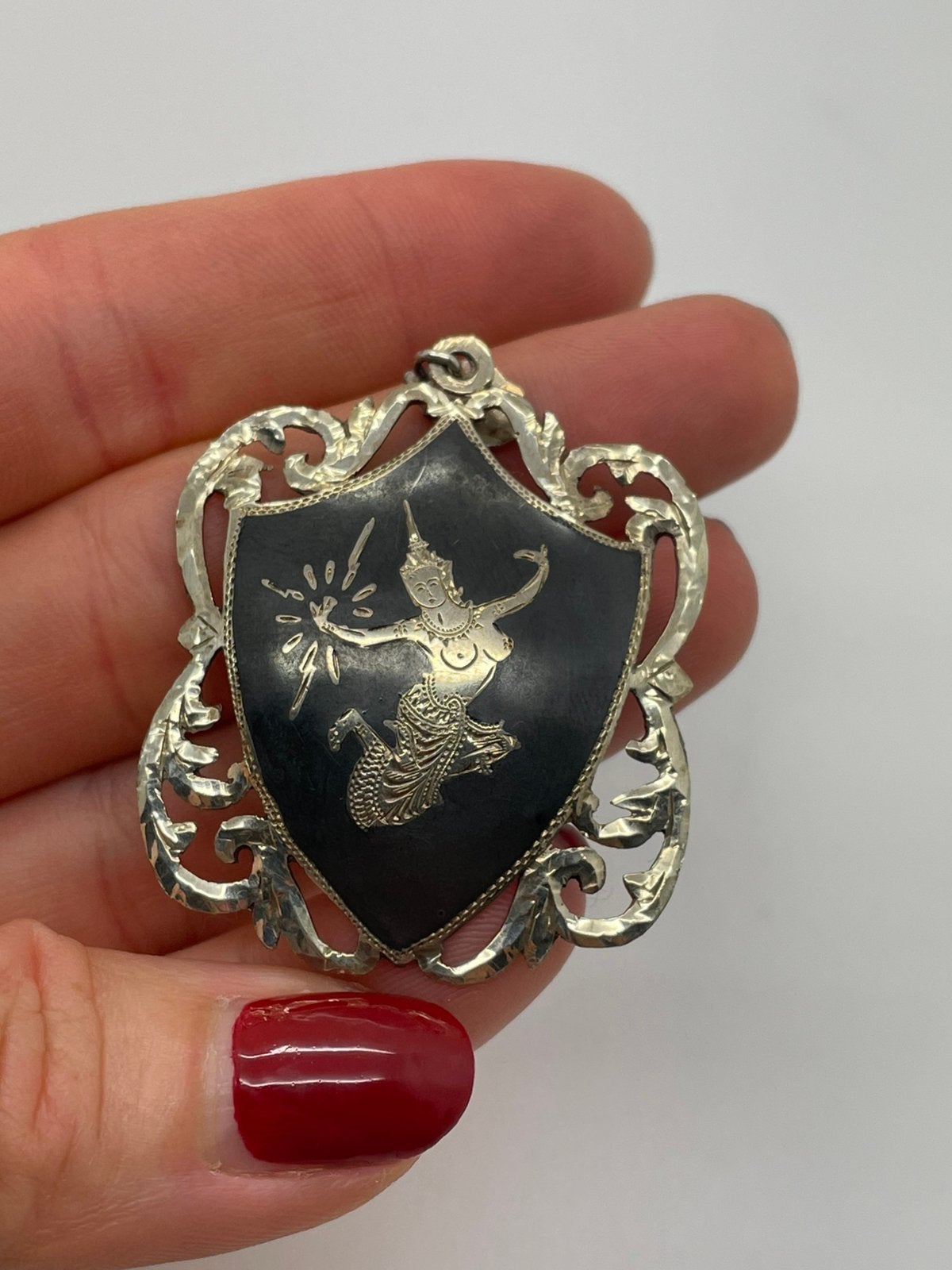 G479 Prachtige zilveren Siam Sterling, Overige voorstellingen, Ophalen of Verzenden, Zo goed als nieuw, X