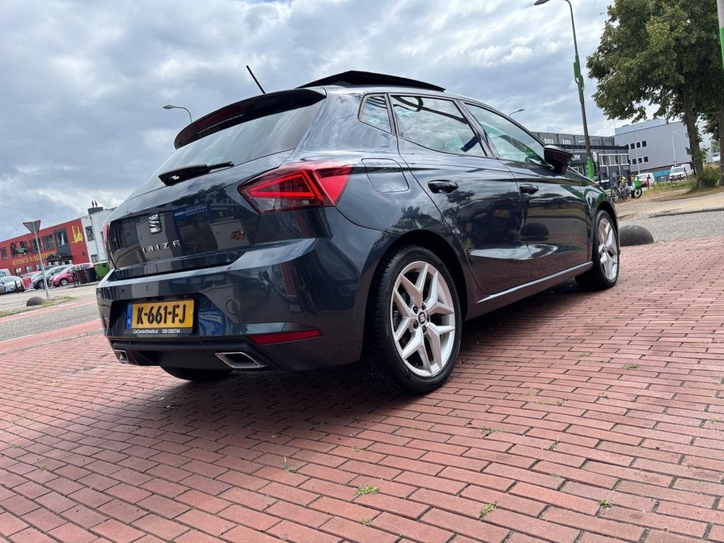 SEAT Ibiza 1.0 TSI FR Businnes Intense automaat Apple Carpla, Auto's, Automaat, Euro 6, 580 kg, 116 pk