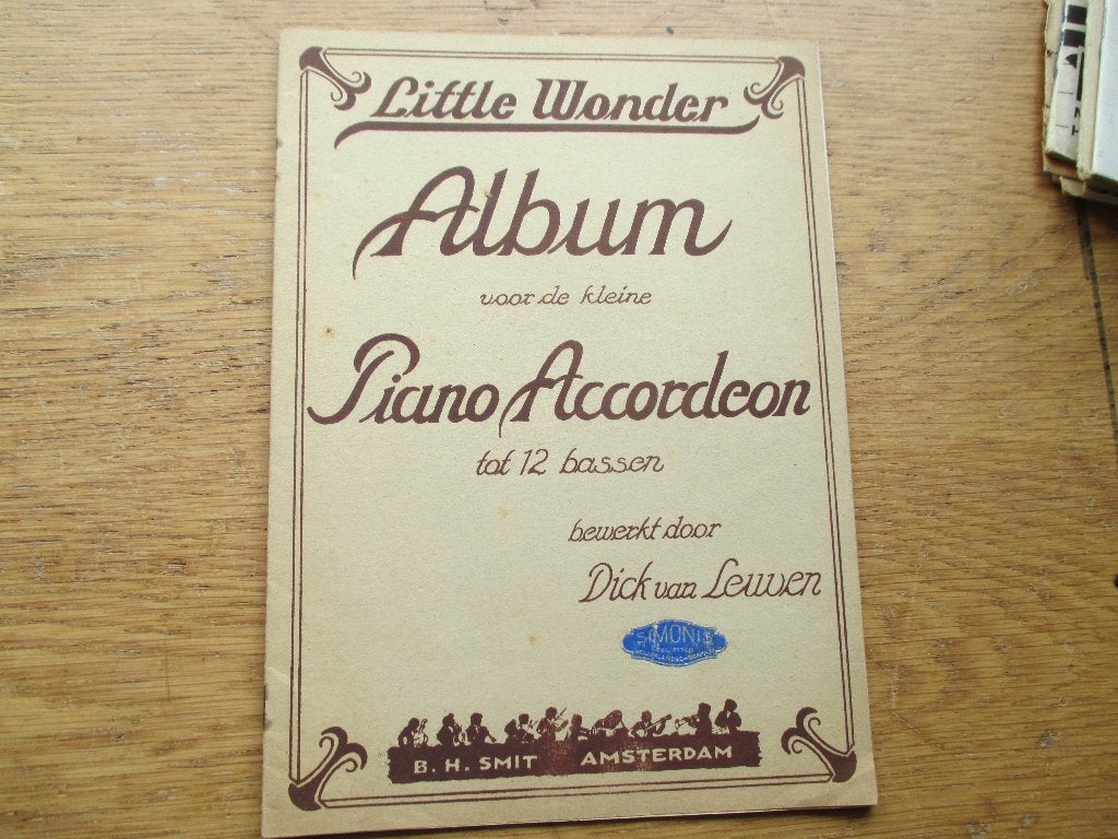 Little wonder - album voor de kleine accordeon, Gebruikt, Les of Cursus, Ophalen of Verzenden, Populair