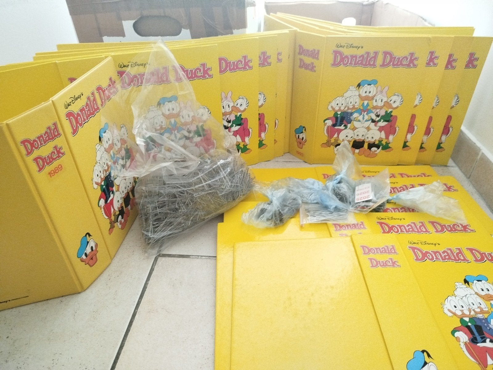 Donald Duck verzamelbanden compleet met pennen, Ophalen of Verzenden, Gelezen, Donald Duck