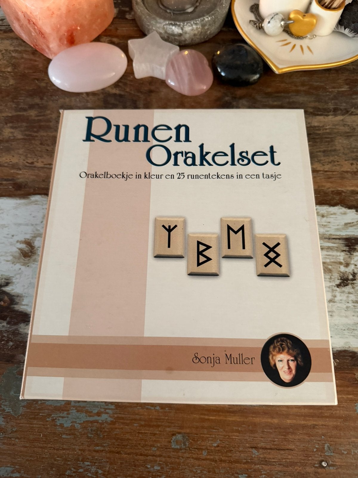 S. Muller - Runen Orakelset, Boeken, Astrologie, Overige typen, Ophalen of Verzenden, Zo goed als nieuw