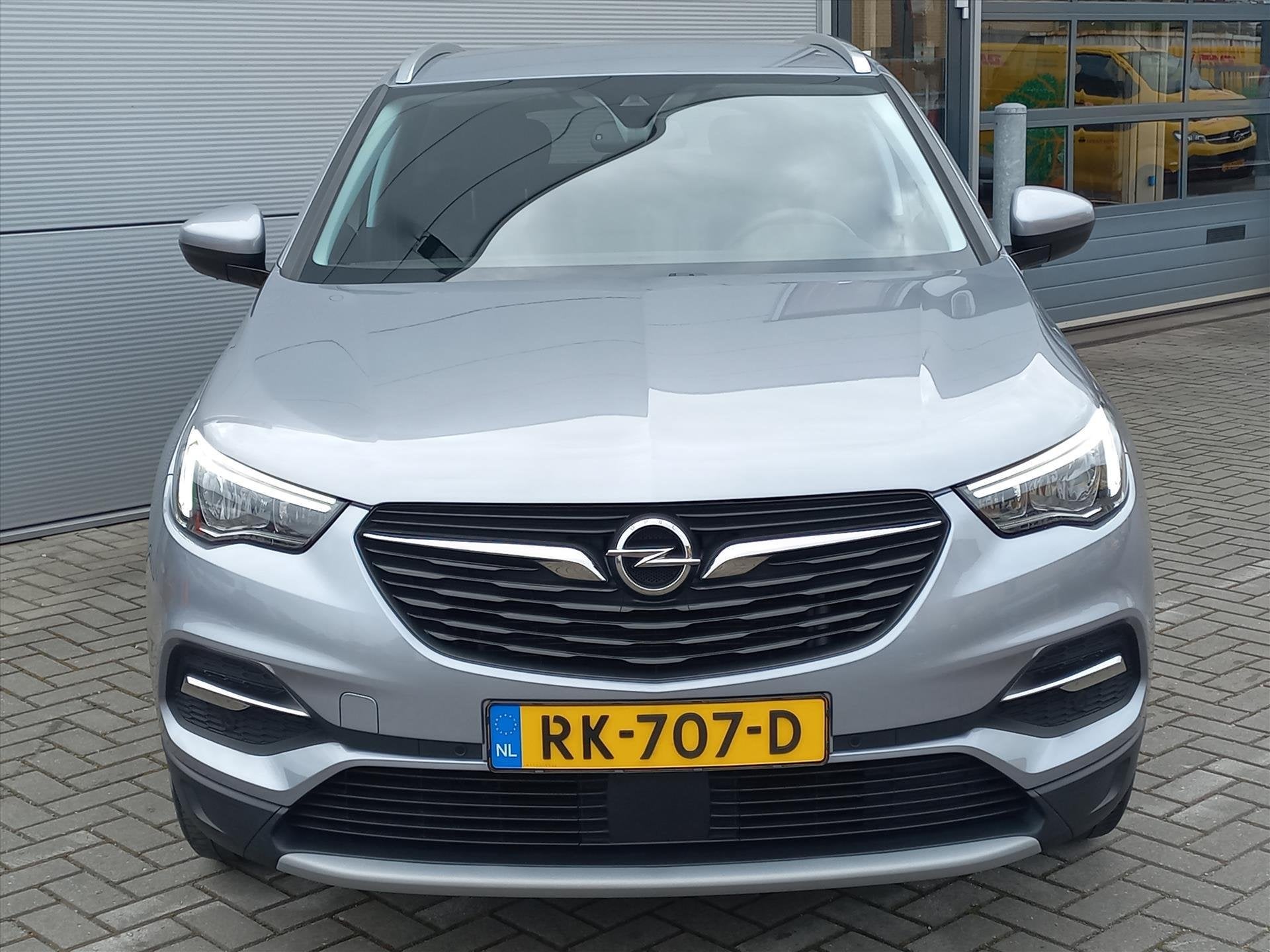 Opel Grandland X 1.2T 130pk Business Executive | Climate con, Voorwielaandrijving, Stof, Gebruikt, 1199 cc
