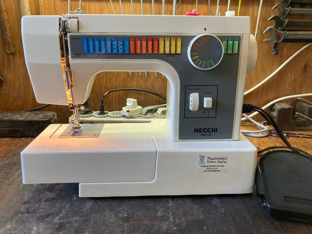 Necchi 559 - ideale startersmachine, Overige merken, Info@necchi.com, Ophalen of Verzenden, Zo goed als nieuw