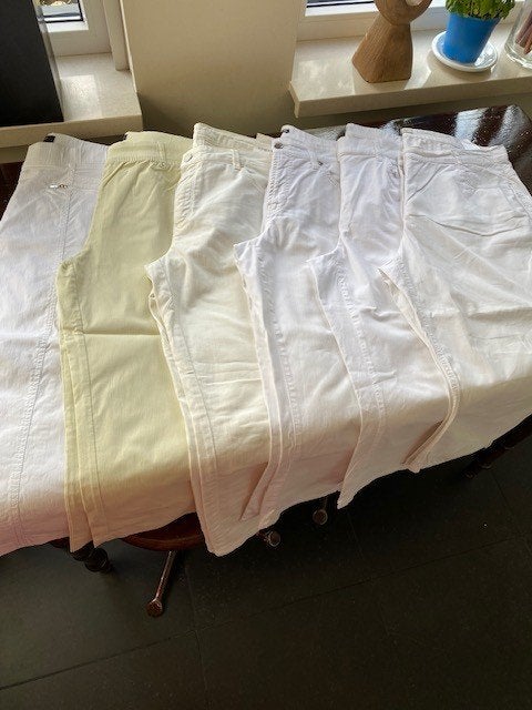 4 dames merk zomerbroeken in maat 44, Overige kleuren, Maat 42/44 (L), Ophalen of Verzenden, Zo goed als nieuw