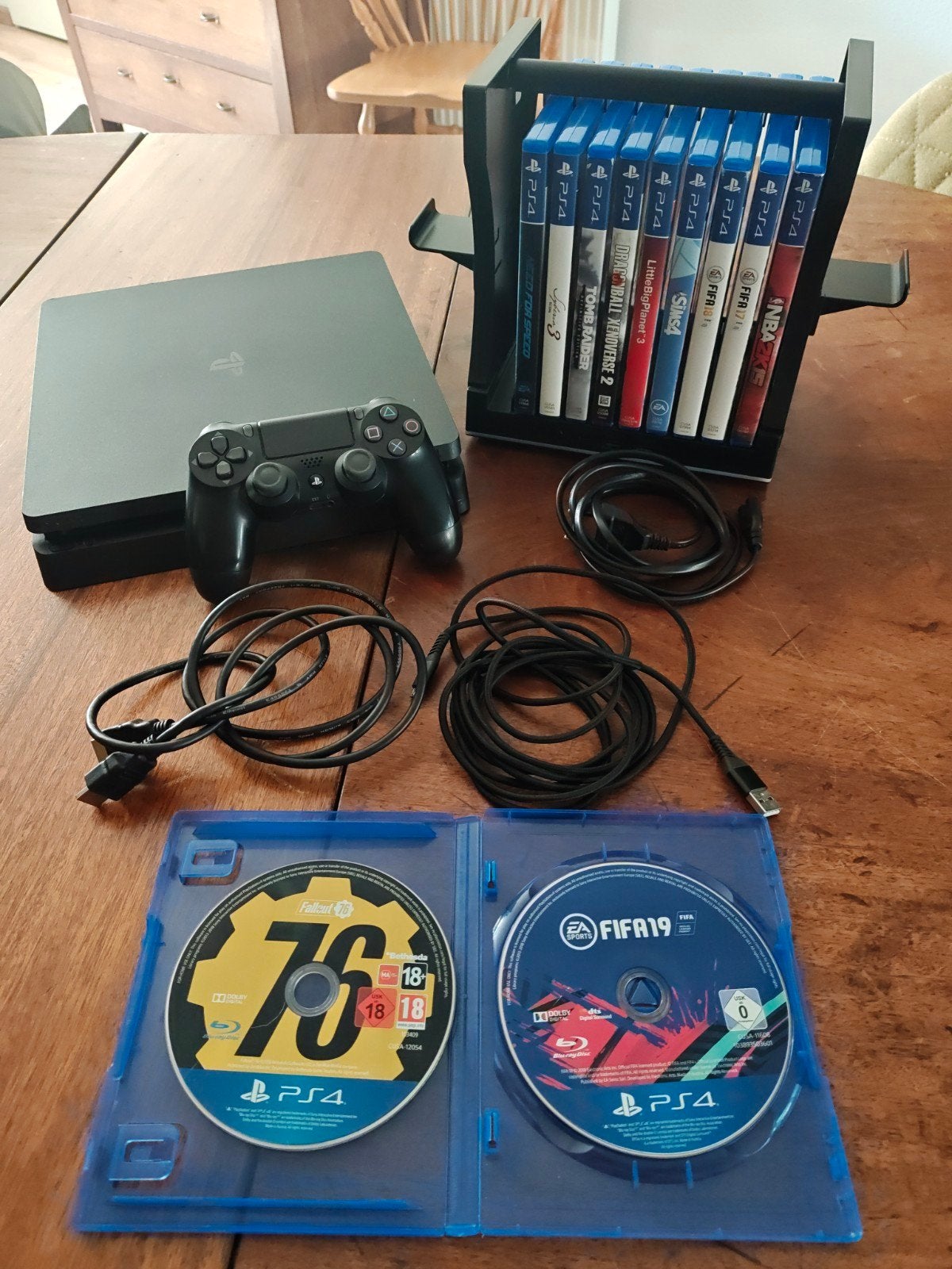 PlayStation 4 Slim 1TB met 11 games., Met games, Ophalen of Verzenden, Zo goed als nieuw, 1 TB