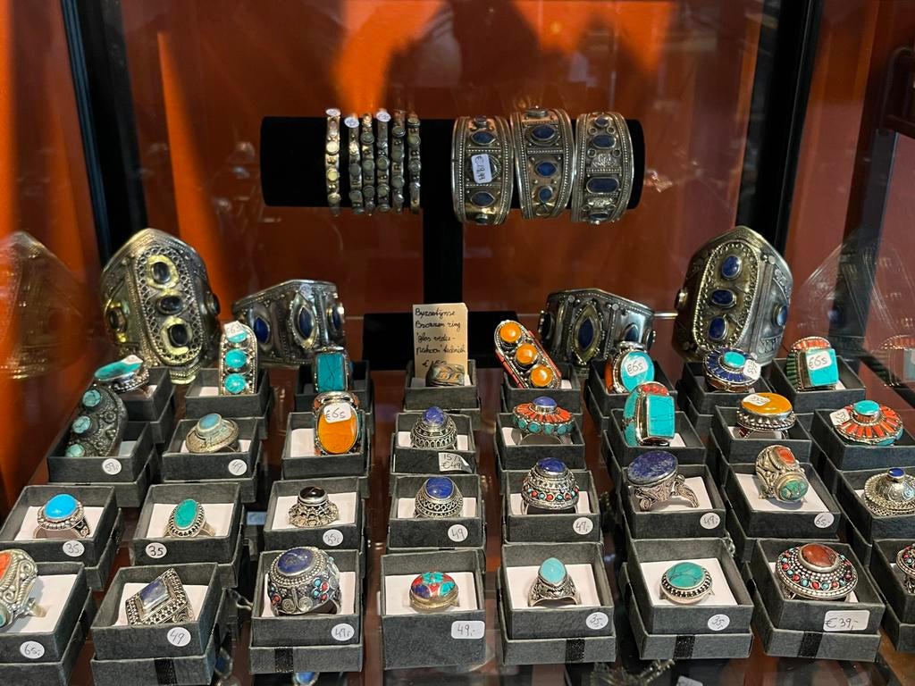 Tibetaanse ringen koraal turqouise, Ophalen of Verzenden, Overige materialen, Ketting