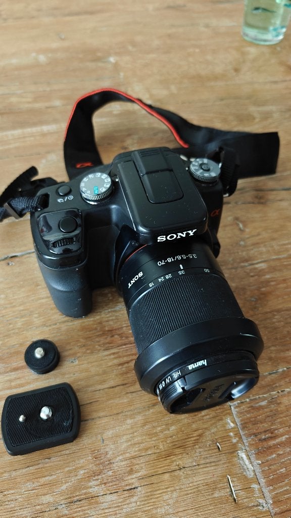 Sony Alpha 100 complete set – Incl. 2 lenzen en Lowepro tas, Audio, Tv en Foto, Fotocamera's Digitaal, Ophalen, Beeldstabilisatie