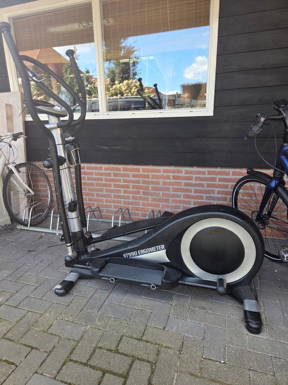 Infiniti ST990 Ergometer Crosstrainer, Sport en Fitness, Fitnessapparatuur, Ophalen, Gebruikt, Crosstrainer, Metaal