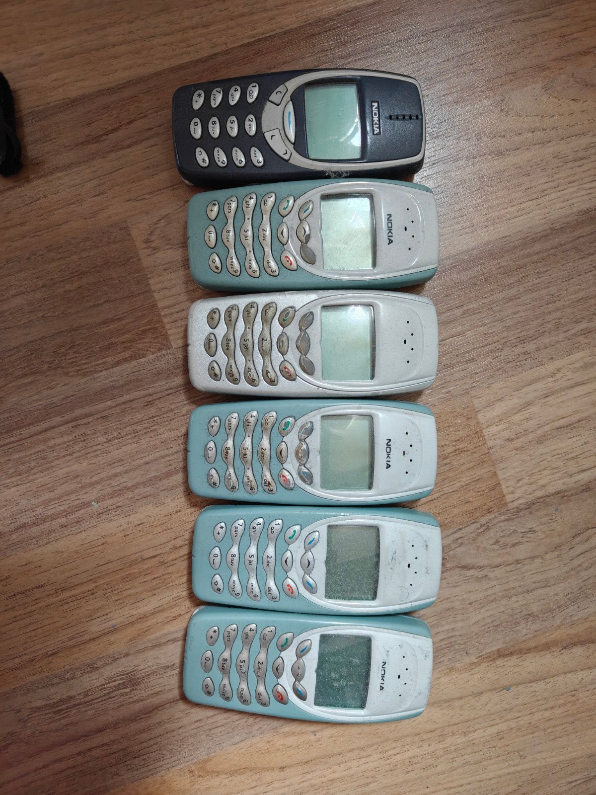 Nokia 3310/3330 telefoons, laders en batterijen, Telecommunicatie, Mobiele telefoons | Nokia, Ophalen, Gebruikt, Overige kleuren