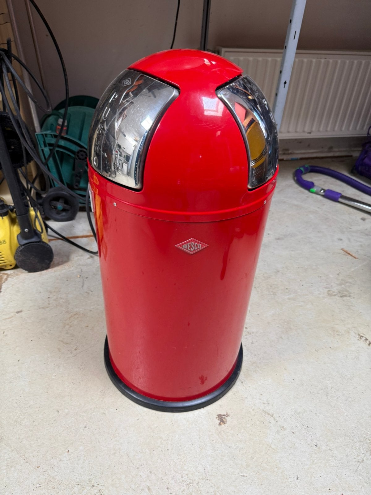 Wesco vuilnisemmer twee vakken, Ophalen