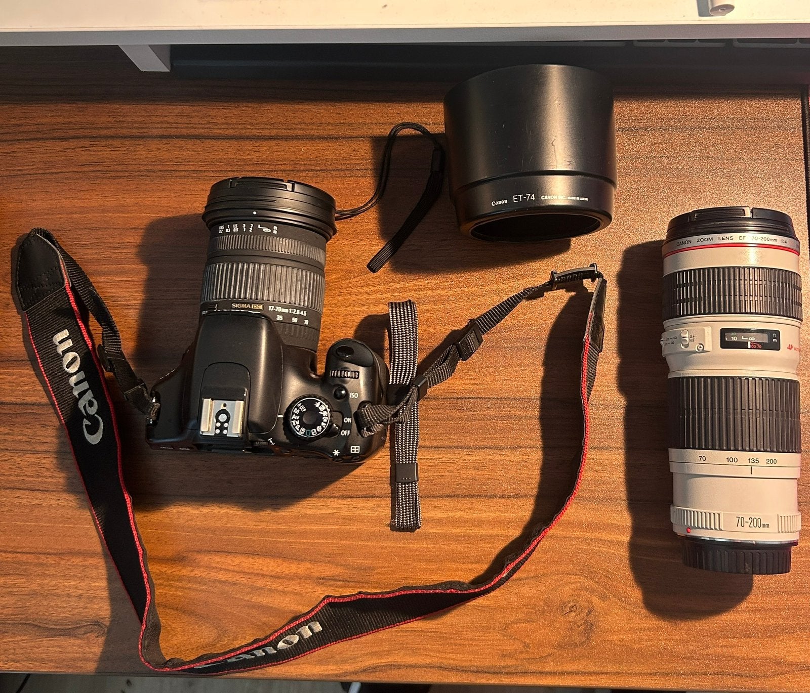 Canon 550D + Canon 70-200 F4 L USM + Sigma 17-70 F2.8-4.5, Gebruikt, Sigma, Zonnekap, Canon EF