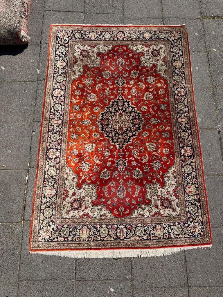 Exclusief fijn geknoopt zijden Qom tapijt –Silk 203 x 135 cm