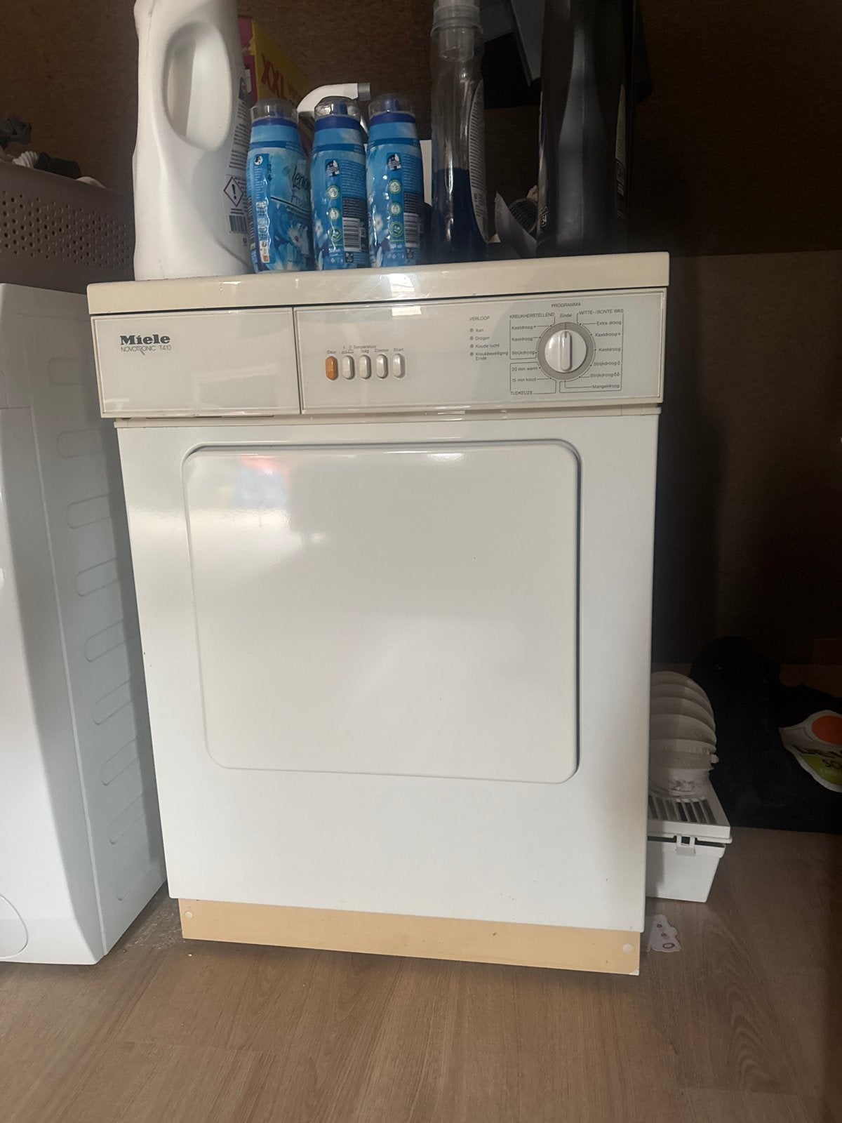 Miele droger defect - gratis af te halen voor oud ijzer, Ophalen of Verzenden, Niet werkend, Voorlader, Luchtafvoer