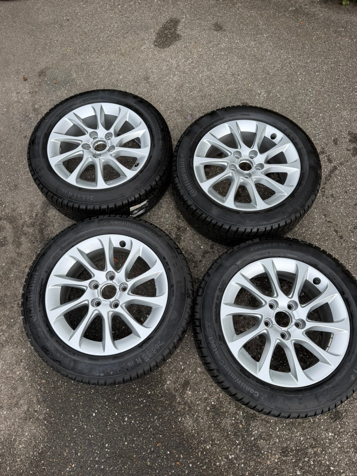 Audi A3 16 Inch velgen met winterbanden, Gebruikt, 16 inch, Banden en Velgen, Personenwagen