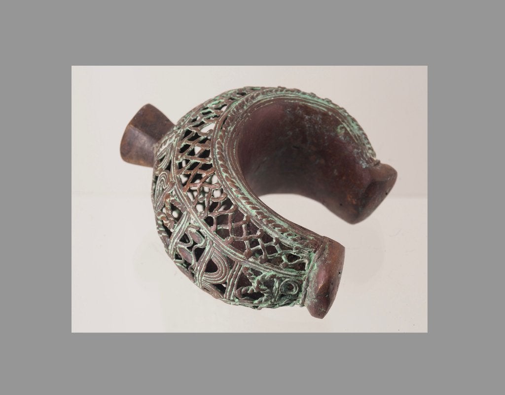 336 gram Bronzen armband Kapsiki Kameroen(170305-15), Antiek en Kunst, Sieraad, Afrika, Handgemaakt, Ophalen of Verzenden