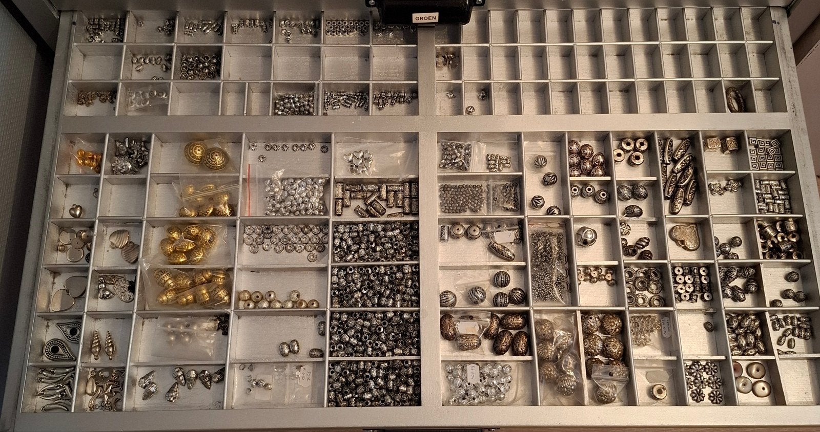 Grote partij kralen en bedels voor sieraden maken, Ophalen of Verzenden, Nieuw, Kraal