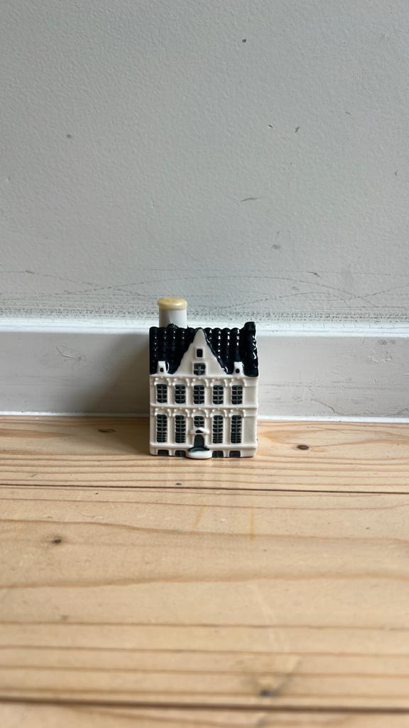 KLM huisje nmr 105, Ophalen of Verzenden, Nieuw, Gevuld