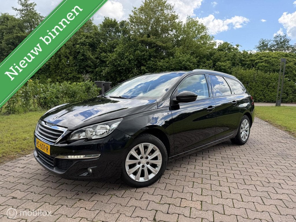 Peugeot 308 SW 1.2 PureTech Style, Clima, Navi, Cruise, Trek, Voorwielaandrijving, Gebruikt, Euro 6, 1199 cc