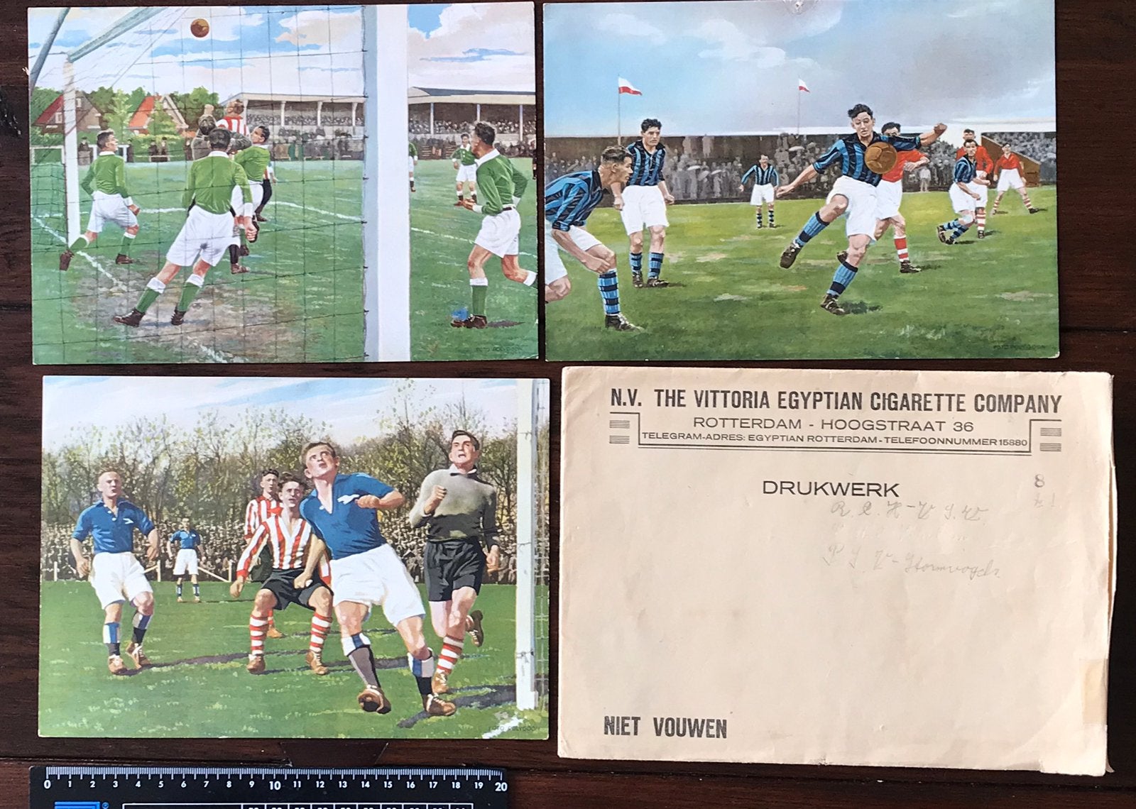 3 Oude Voetbal Spelmomenten 1932, Ophalen of Verzenden, Zo goed als nieuw, Overige binnenlandse clubs, Poster, Plaatje of Sticker