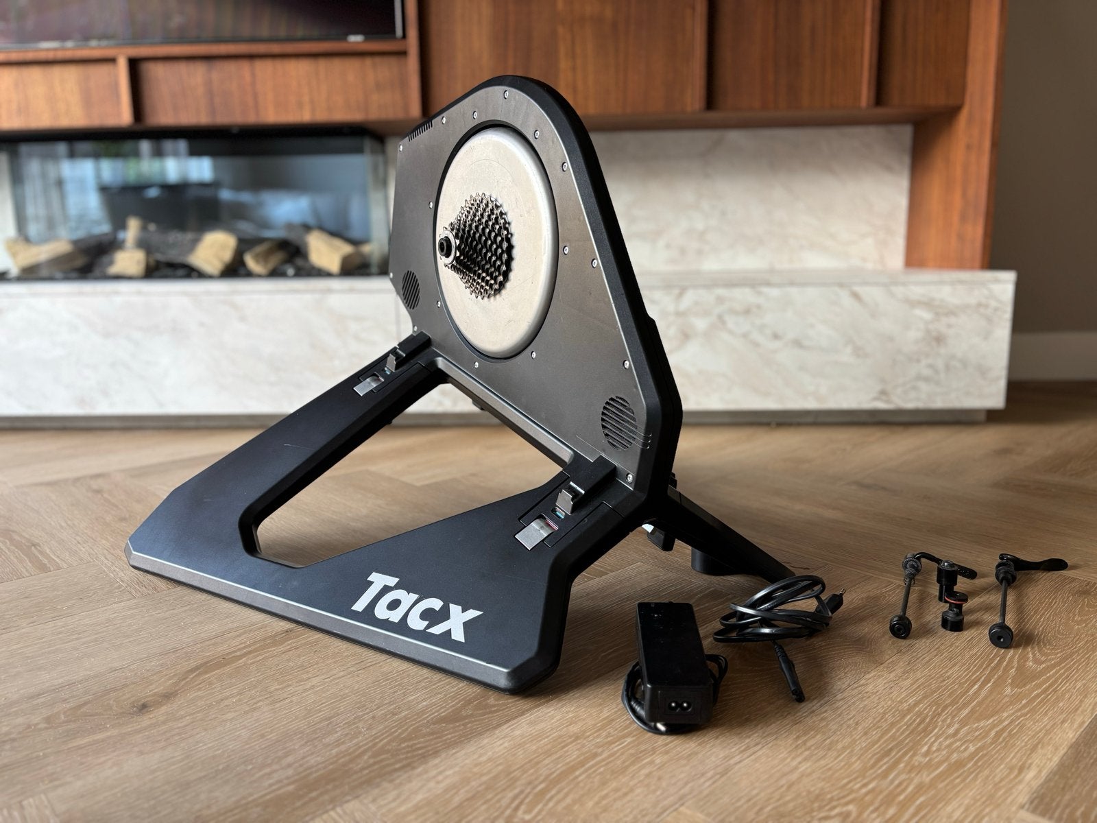 Tacx Neo Smart Trainer - Zo goed als nieuw, Sport en Fitness, Wielrennen, Ophalen, Zo goed als nieuw, Overige typen