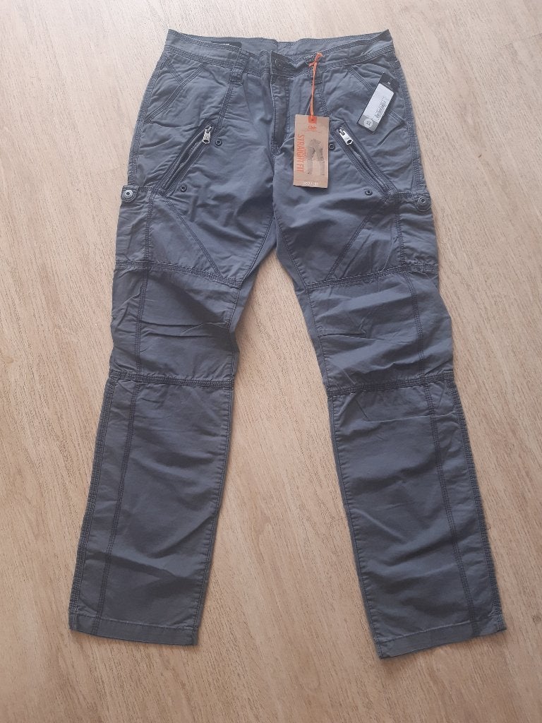 95- C&A Clockhouse straight leg/straight fit broek W32/L32, Ophalen, Nieuw, Overige kleuren, W32 (confectie 46) of kleiner