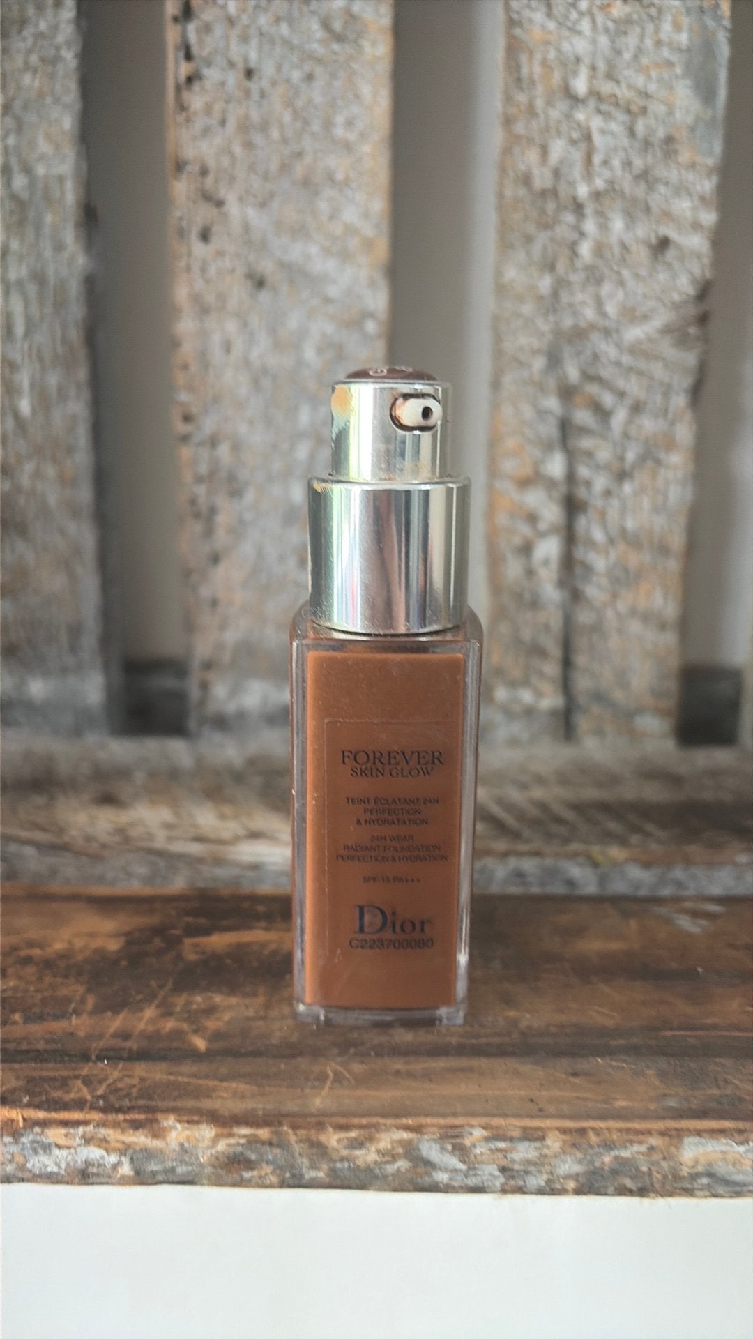 Dior Forever Skin Glow Foundation 8N, Ophalen of Verzenden, Zo goed als nieuw, Beige, Gehele gezicht