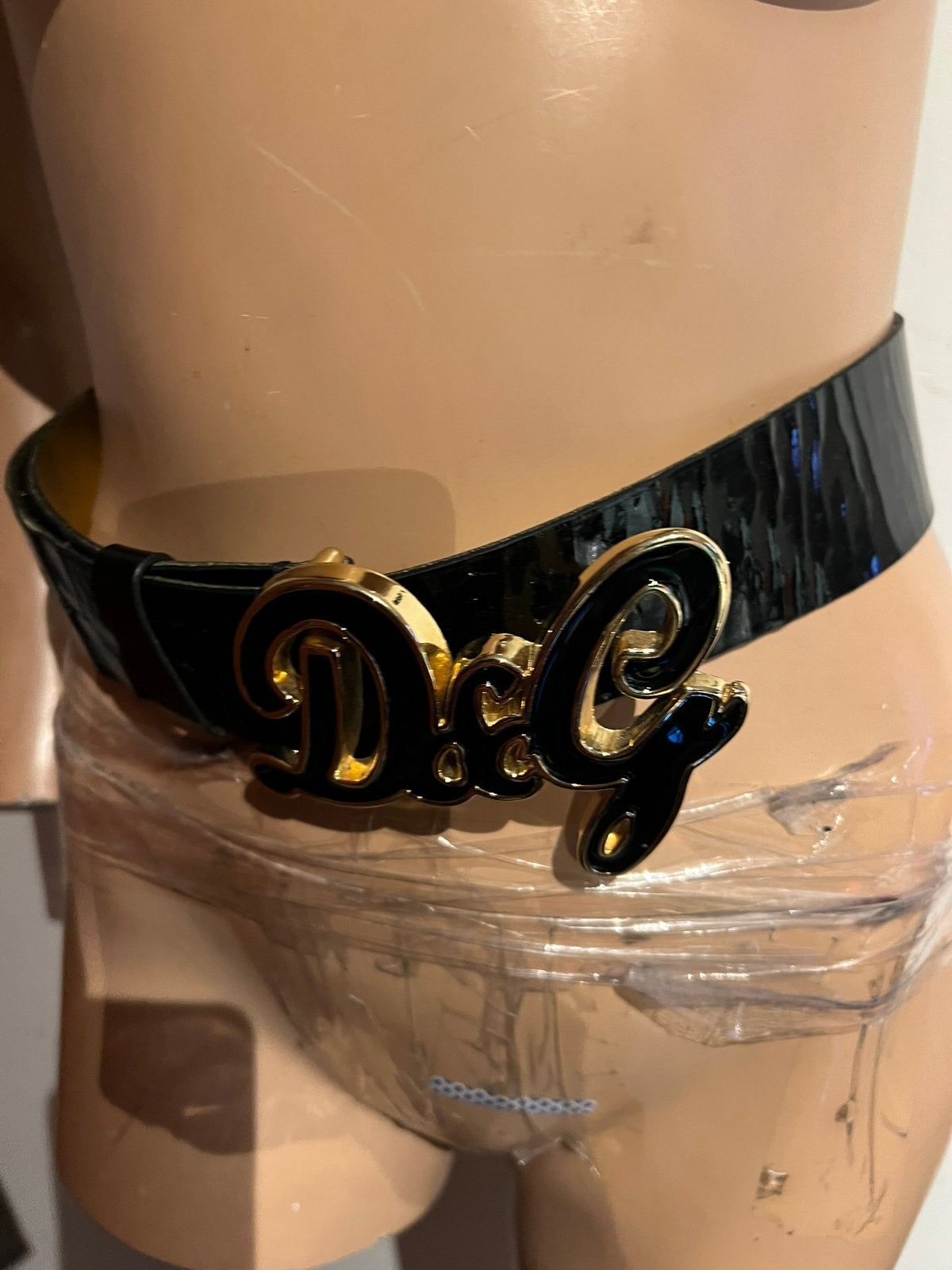 Dolce&Gabbana geribbelde lak riem vintage 85 origineel, F, 80 tot 90 cm, 5 cm of meer, Zwart