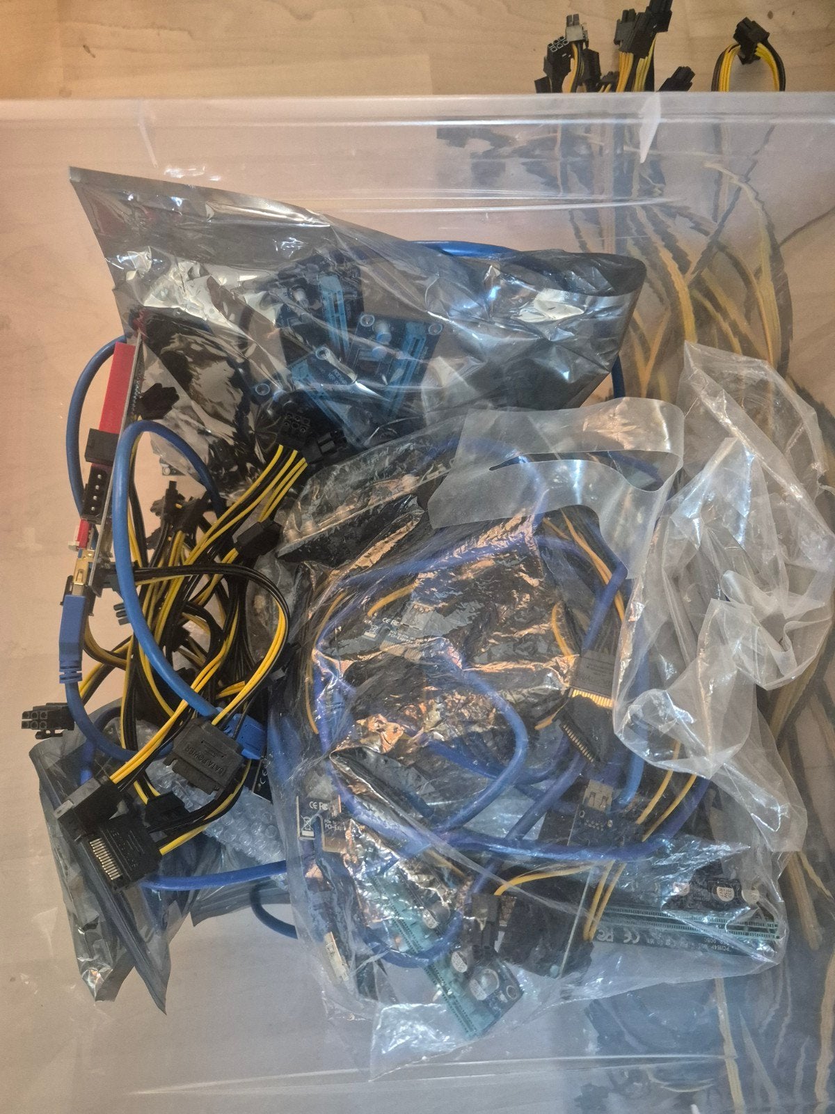 Riser kits voor mining (2 dozen) met USB-PCIe kabels, Ophalen of Verzenden, Zo goed als nieuw, Overige typen