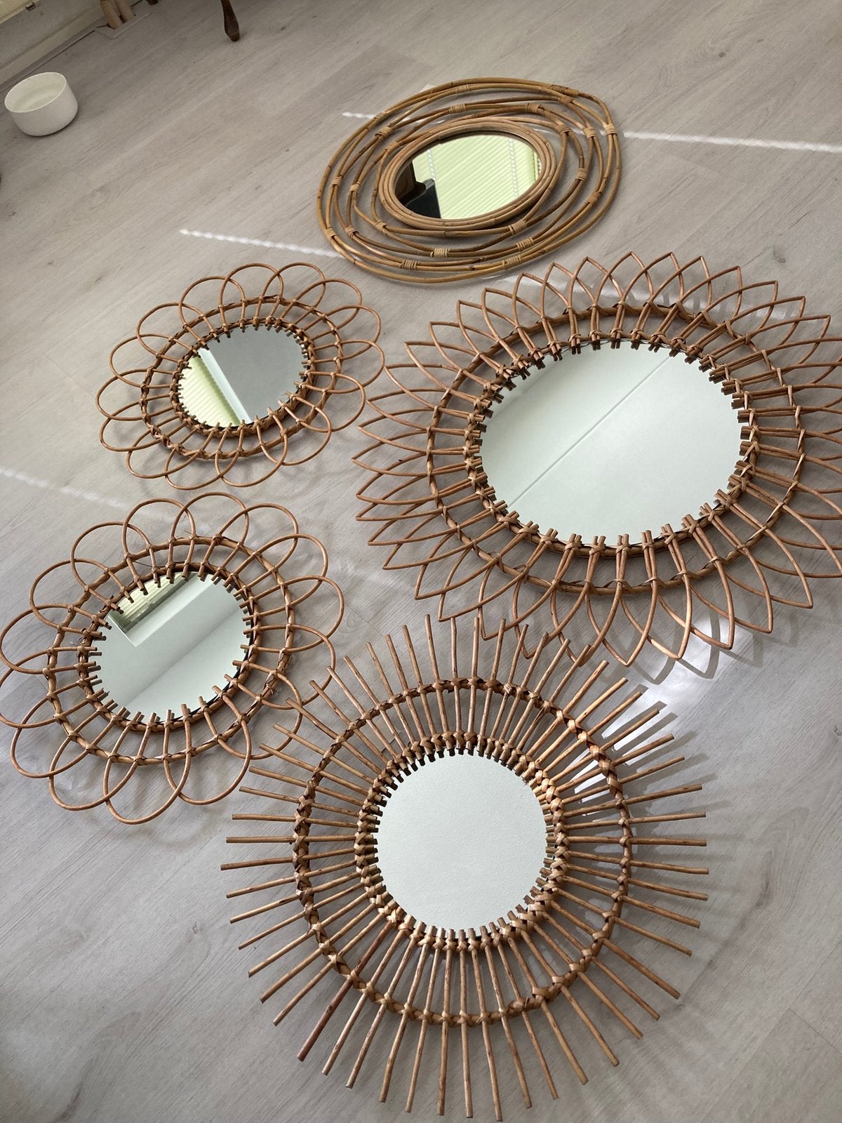 Rotan spiegels Bohemian set ophalen zsm nieuw ! Ongebruikt, Ophalen, Nieuw, Rond