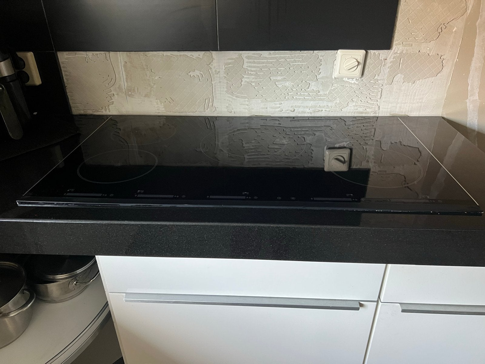 Inductiekookplaat met 4 kookzones en boostfunctie, Ophalen, Gebruikt, 4 kookzones, Inbouw