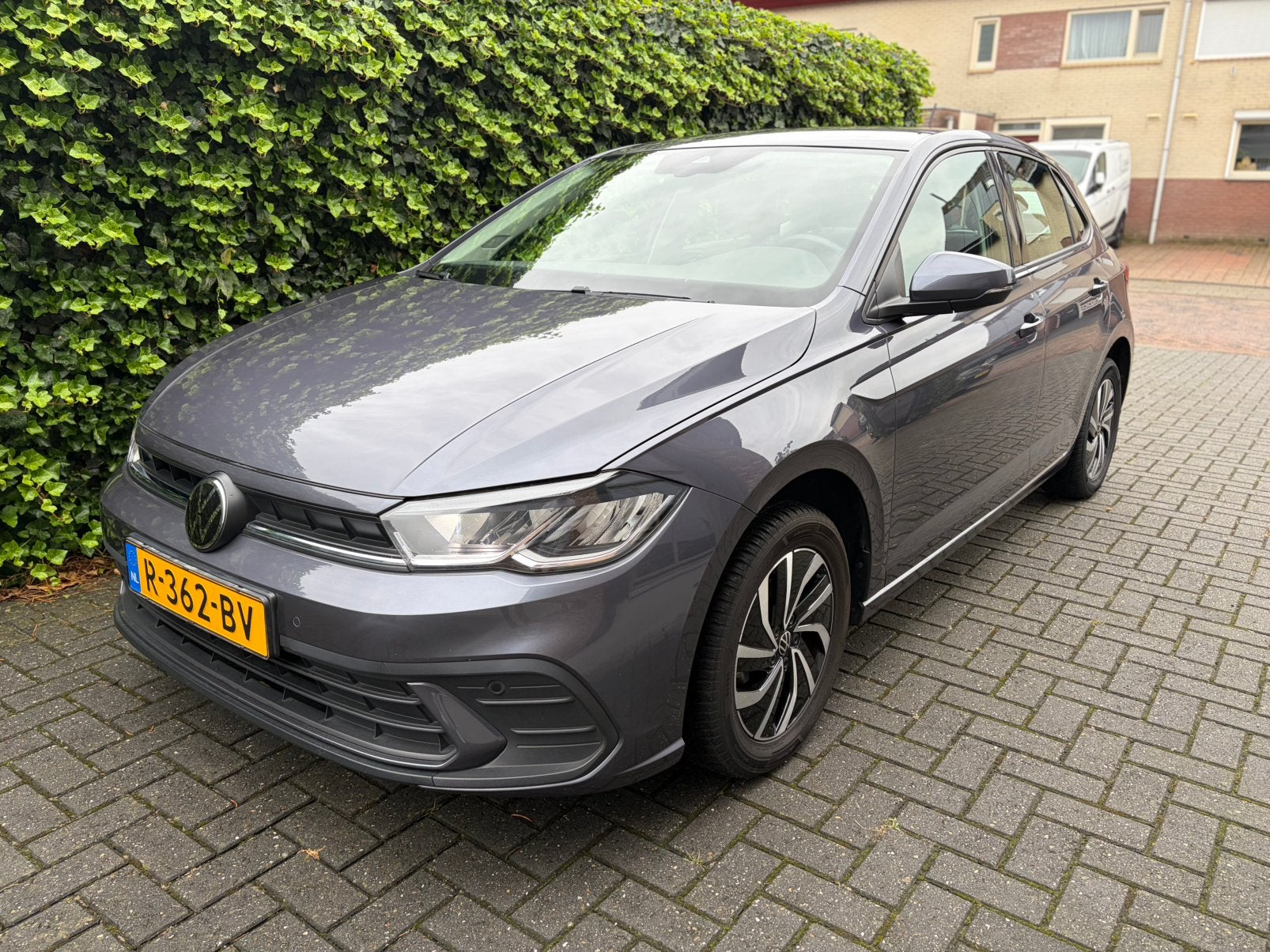 VW Polo 1.0 TSI 95pk Life Bus. Ed. ACC, Carplay, Pdc, Led, Voorwielaandrijving, Stof, 95 pk, 1072 kg