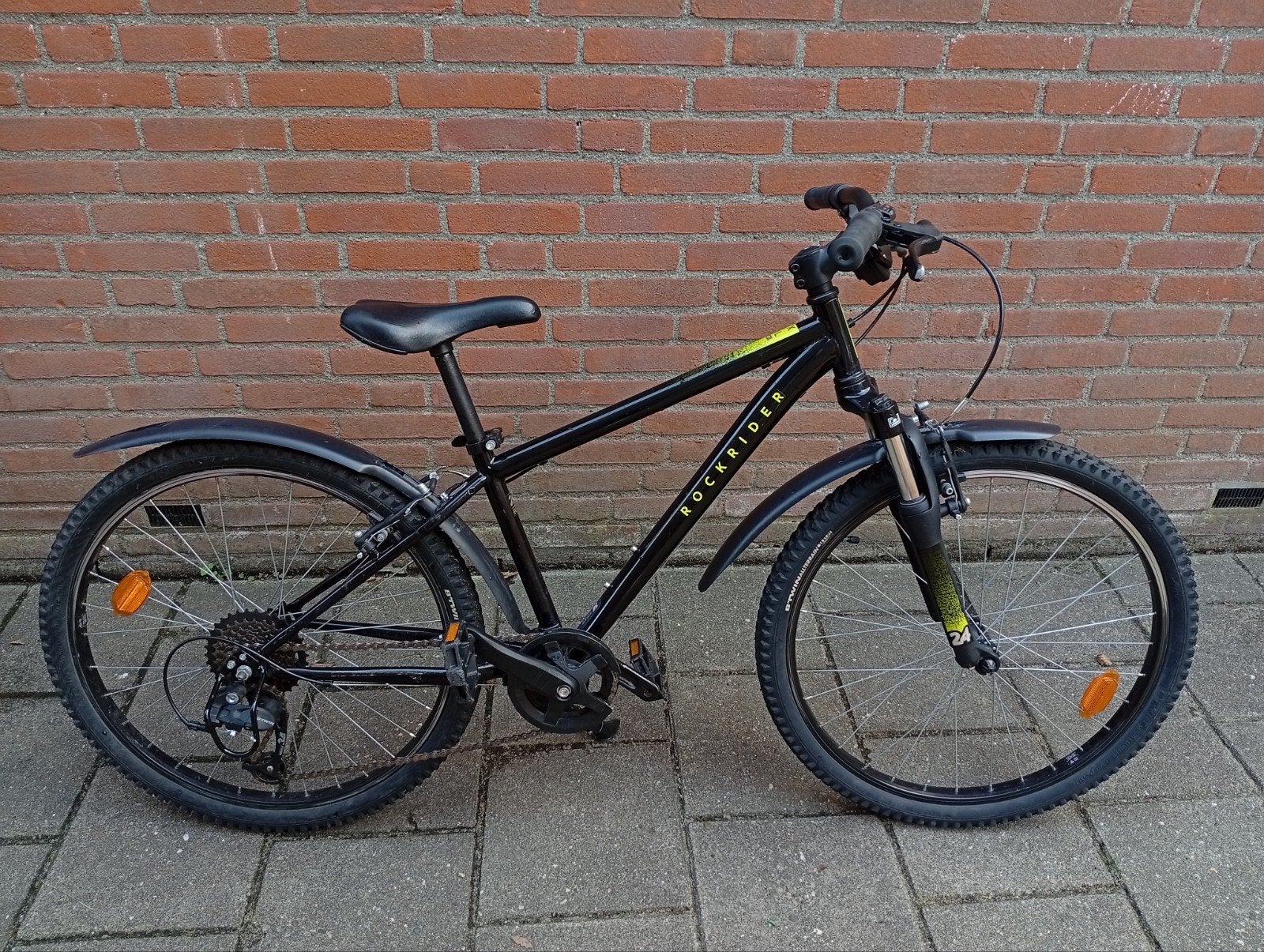 Rockrider 24 inch kinderfiets - Zwart, Zo goed als nieuw, Ophalen, Overige merken, Minder dan 45 cm
