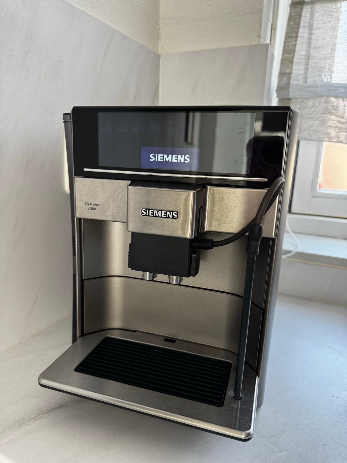 Siemens EQ.6 plus s300 volautomatische koffiemachine, Ophalen, Afneembaar waterreservoir, 10 kopjes of meer, Koffiemachine