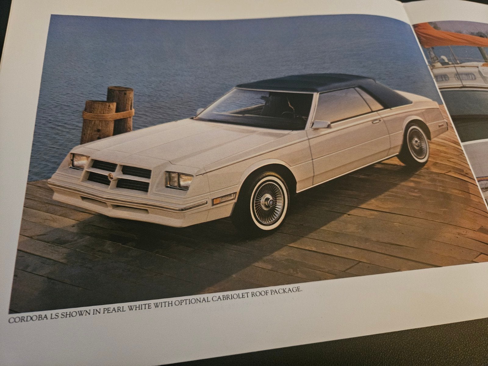Brochure Chrysler Cordoba 1982 USA, Ophalen of Verzenden, Zo goed als nieuw, Overige merken