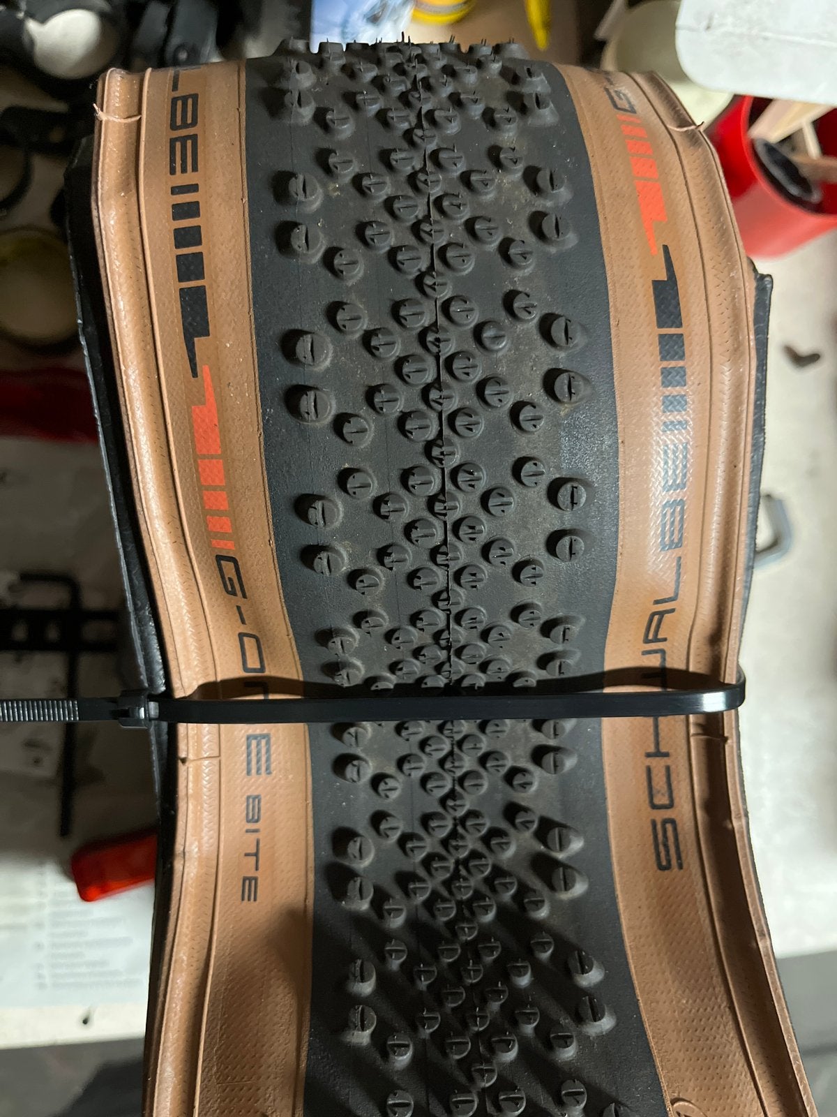 Nieuwe Schwalbe G-One Bite Tubeless Ready Banden (45-622), Fietsen en Brommers, Band, Nieuw, Ophalen of Verzenden, Gravelbike