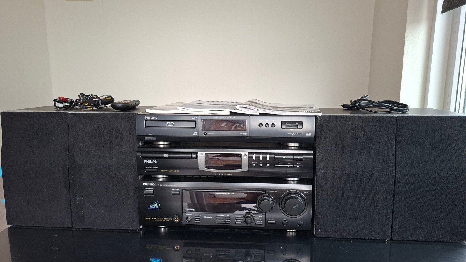 Philips  home cinema Set tuner  met DVD/CD Speler en 4 x box, Philips, Gebruikt, Cd-speler, Losse componenten