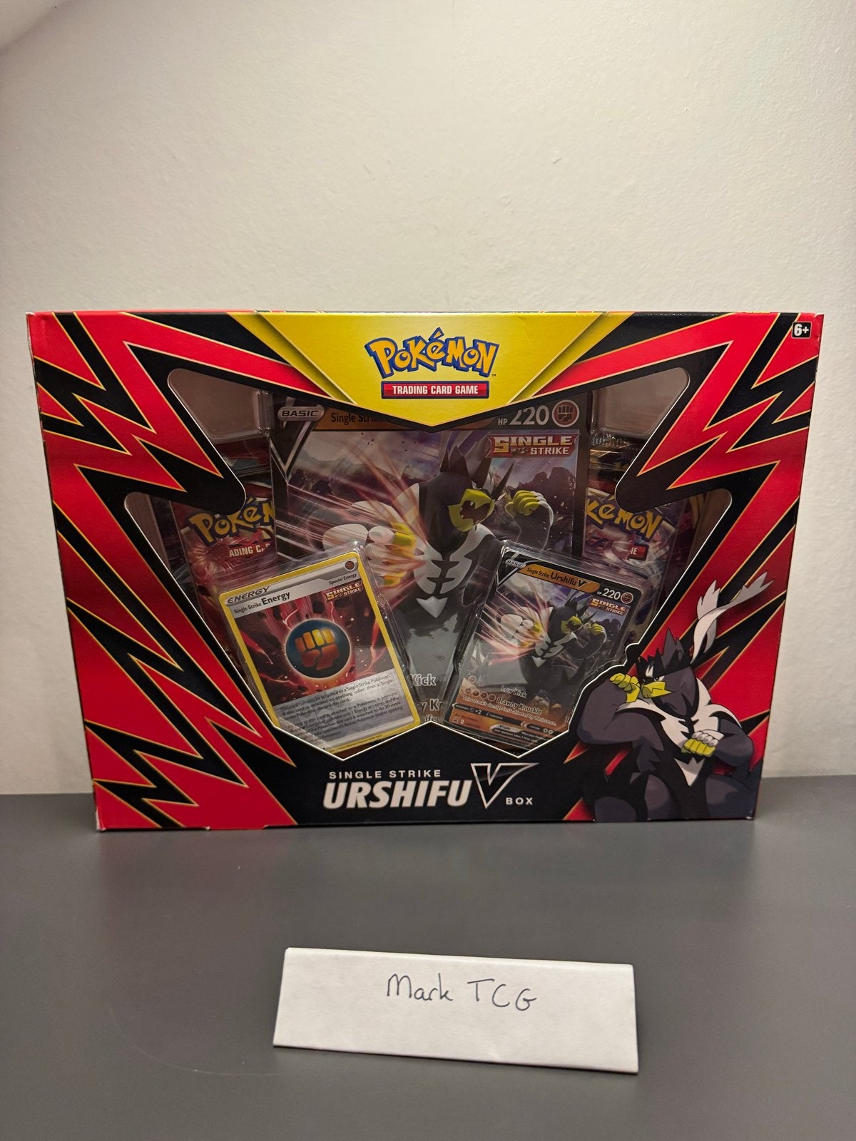 Pokémon TCG: Single Strike Urshifu V Box - Nieuw, Ophalen of Verzenden, Nieuw, Overige typen