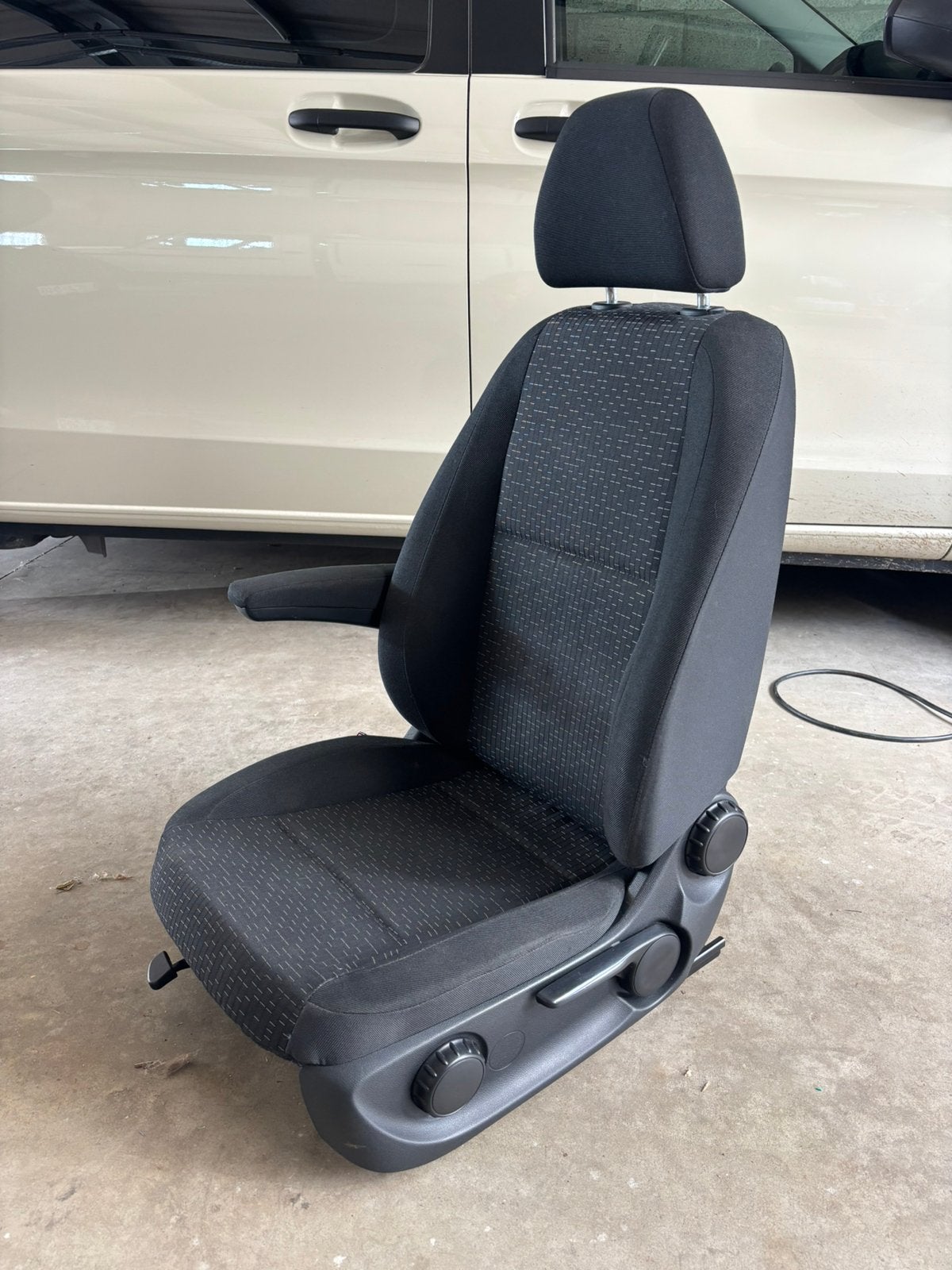Vito comfort stoel bestuurder (rechts) w447, Auto-onderdelen, Interieur en Bekleding, Ophalen, Nieuw, Mercedes-Benz