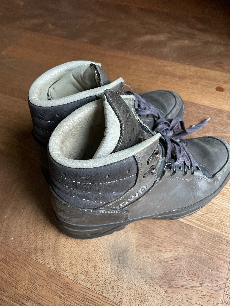 Lowa hoge leren bergwandelschoenen - maat 41,5 (7,5), Ophalen of Verzenden, Gebruikt, Schoenen