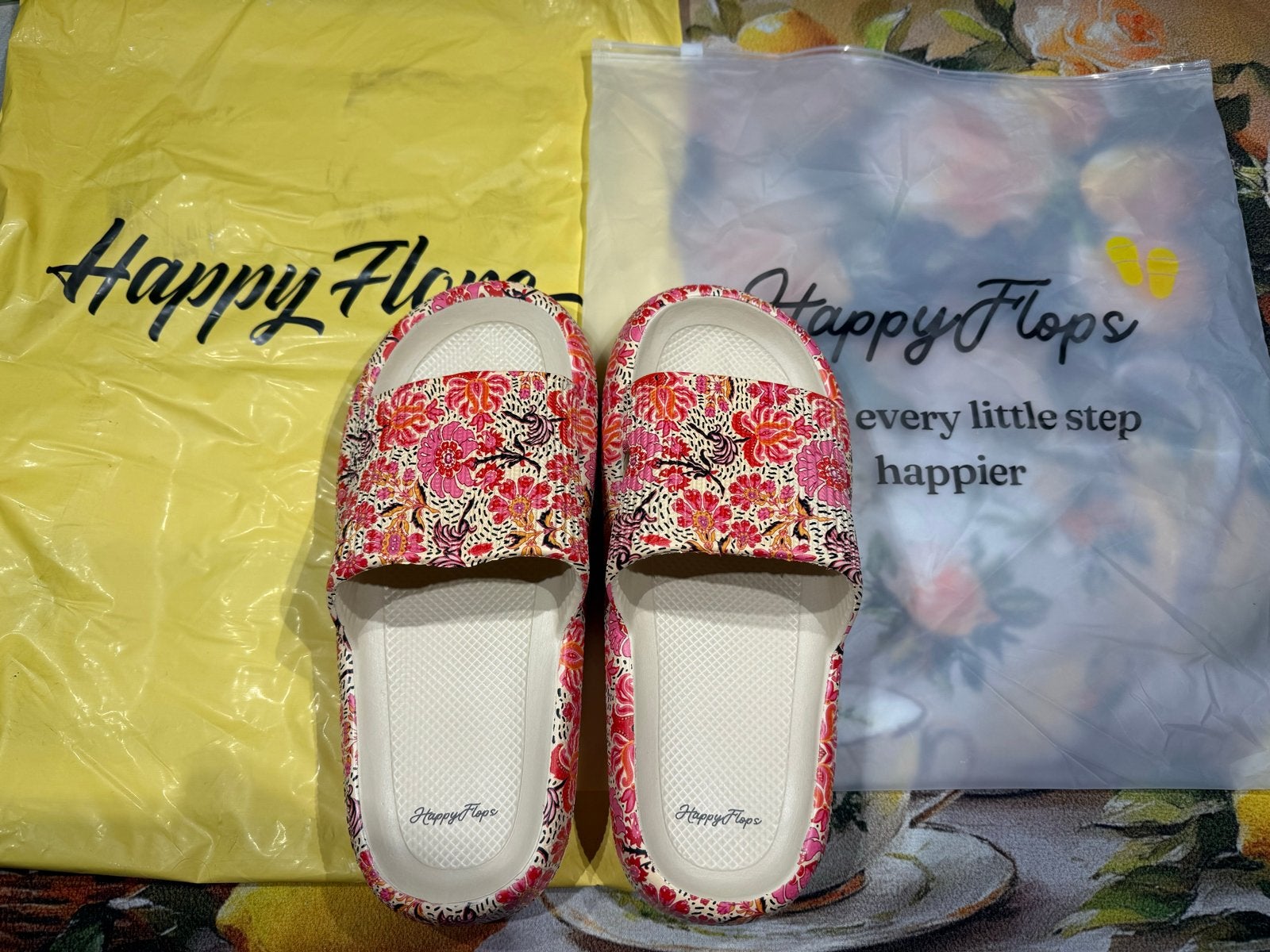Happy Flops Slippers - Bloemenprint - Maat 40/41, Ophalen, Nieuw, Roze, Slippers
