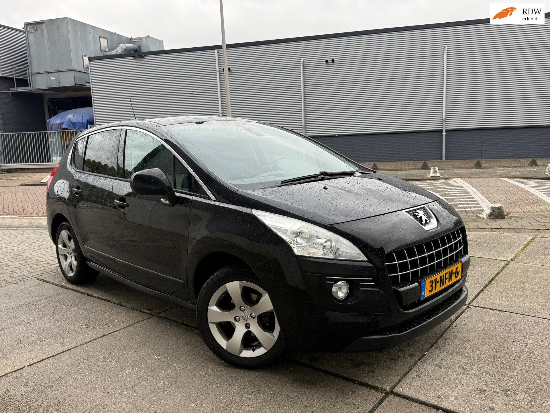Peugeot 3008 1.6 VTi SR Glas DAK Scherm APK 5DR, Auto's, Voorwielaandrijving, 4 cilinders, Zwart, 14 km/l