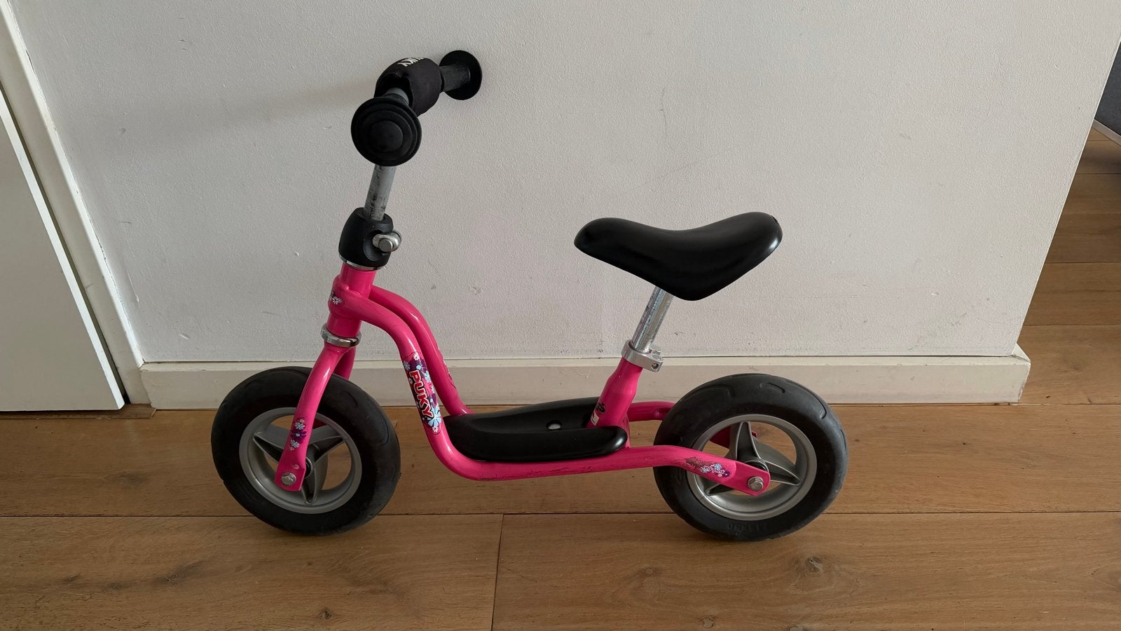 Roze Puky loopfiets, ideaal voor de eerste fietservaring, Fietsen en Brommers, Fietsen | Kinderfietsjes, Gebruikt, Minder dan 16 inch